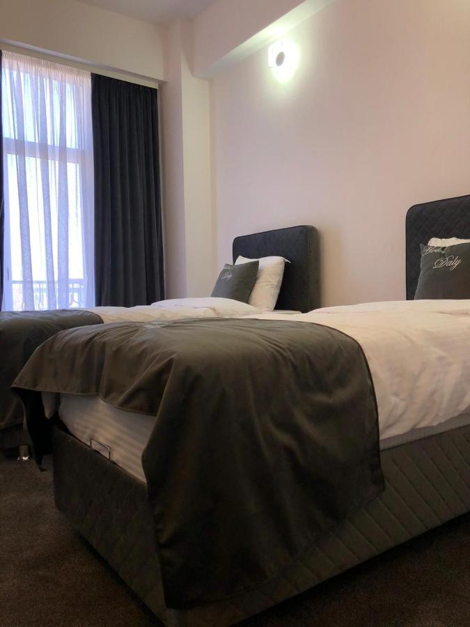 Hotel Daly 普洛耶什蒂 外观 照片